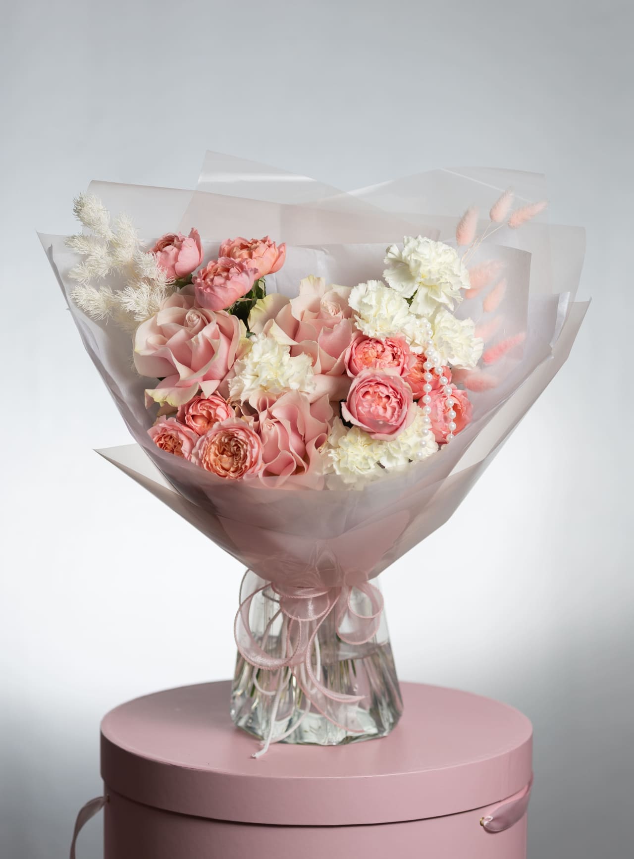 Сборный букет с французской розой и жемчугом