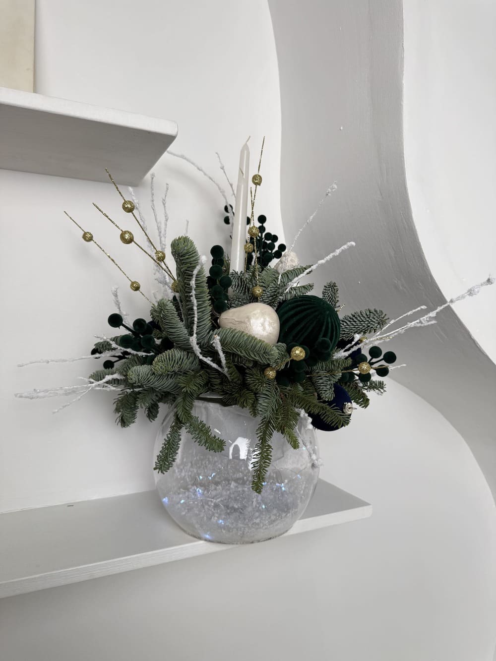 Новогодняя композиция со свечами